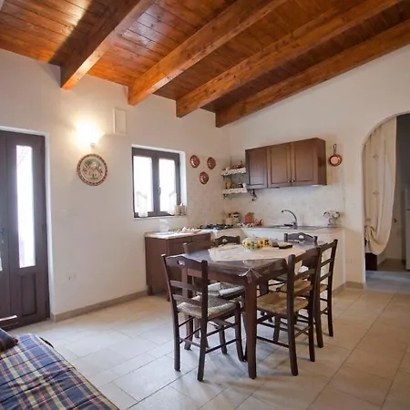 Salita Delle Pere * 阿尔贝罗贝洛